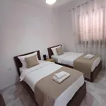 Yucca * Vlorë