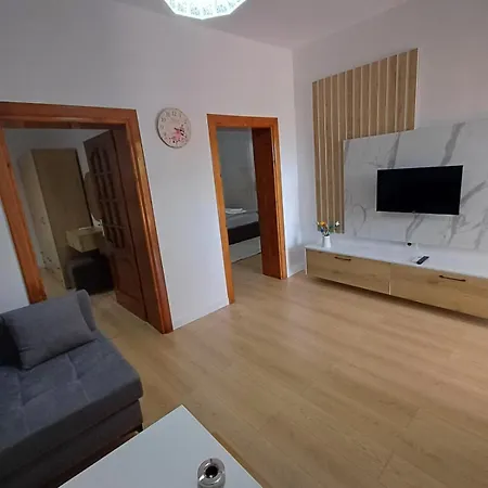 아파트 Yucca Vlorë