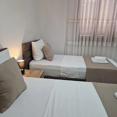 Yucca Apartment