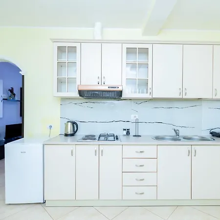 Yucca Apartment